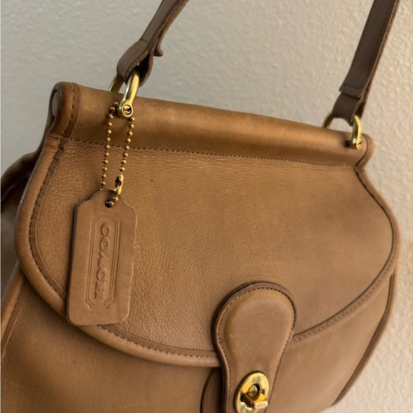 SOLD 🚫 Vintage Coach Logan 9907 in Stone - Picture 9 of 14